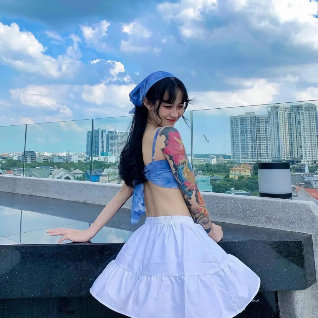 军舰春光